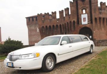 Immagine Ford lincoln Fleetwood Limousine